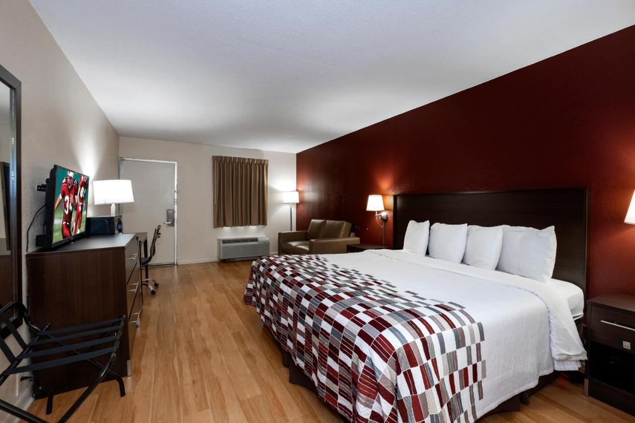 Red Roof Inn Knoxville North - Merchants Drive Экстерьер фото